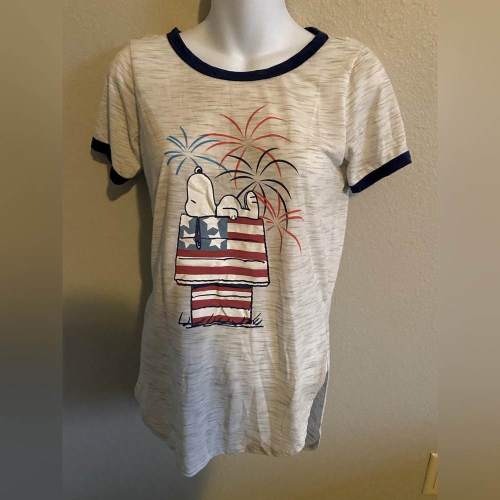 Beautiful Fourth of July T-shirt from peanuts